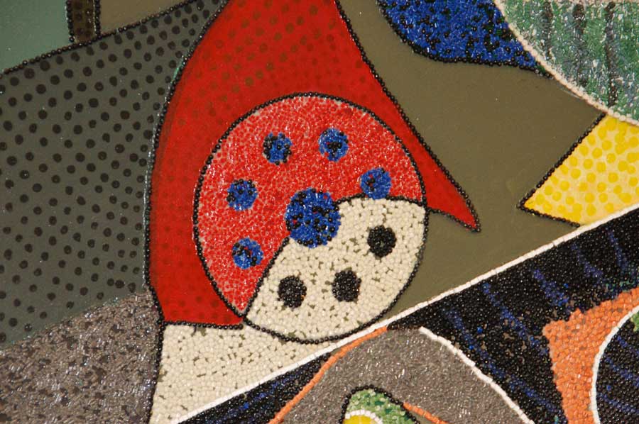 Particolare dell'opera decorativa Ambroplast